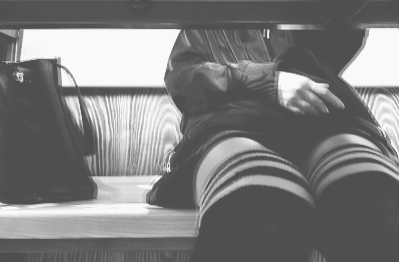 Under the table photograph by GK3000